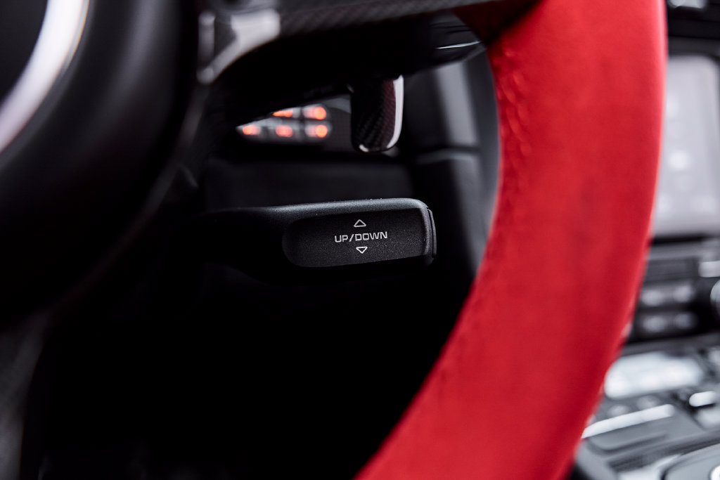 Used 2019 Porsche 911 GT2 RS RWD image 77