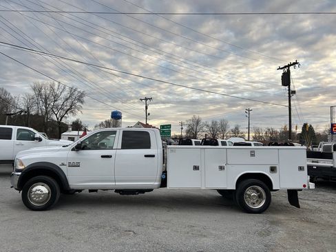 Used 2018 RAM 5500 Tradesman w/ Ambulance Prep Group image 9
