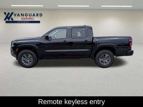 Used 2026 Nissan Frontier SV AWD/4WD image 4