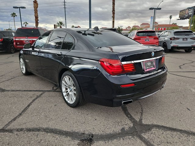 Used 2013 BMW 750i RWD image 8