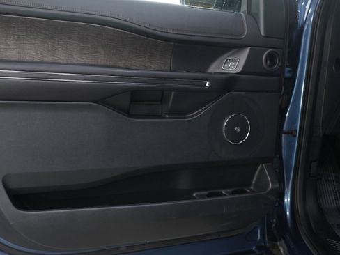 Used 2020 Ford Expedition Limited w/ Equipment Group 301A image 22