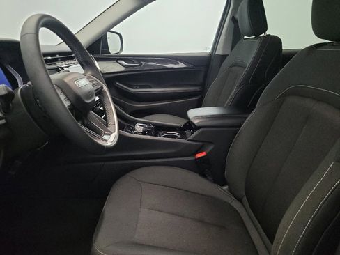 Used 2023 Jeep Grand Cherokee L Laredo image 17