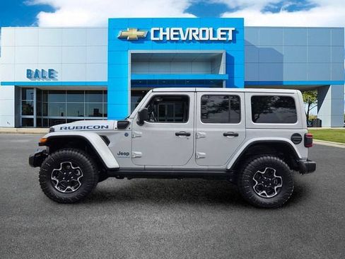 Used 2023 Jeep Wrangler Unlimited Rubicon 4xe w/ Cold Weather Group AWD/4WD image 6