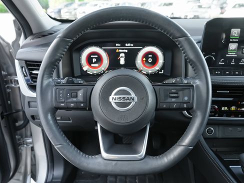 Used 2021 Nissan Rogue Platinum FWD image 20