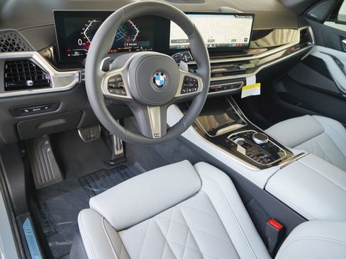 New 2026 BMW X5 xDrive40i w/ M Sport Package AWD/4WD image 12