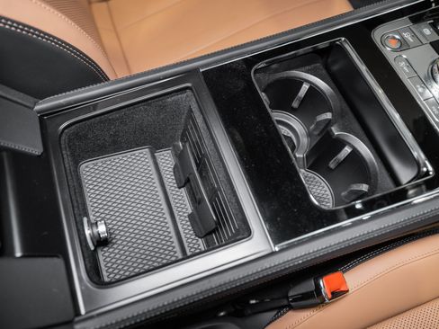 Certified 2024 Bentley Continental GT V8 AWD/4WD image 42