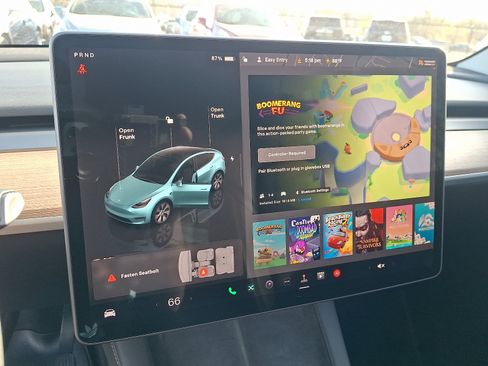 Used 2023 Tesla Model Y Long Range AWD/4WD image 26