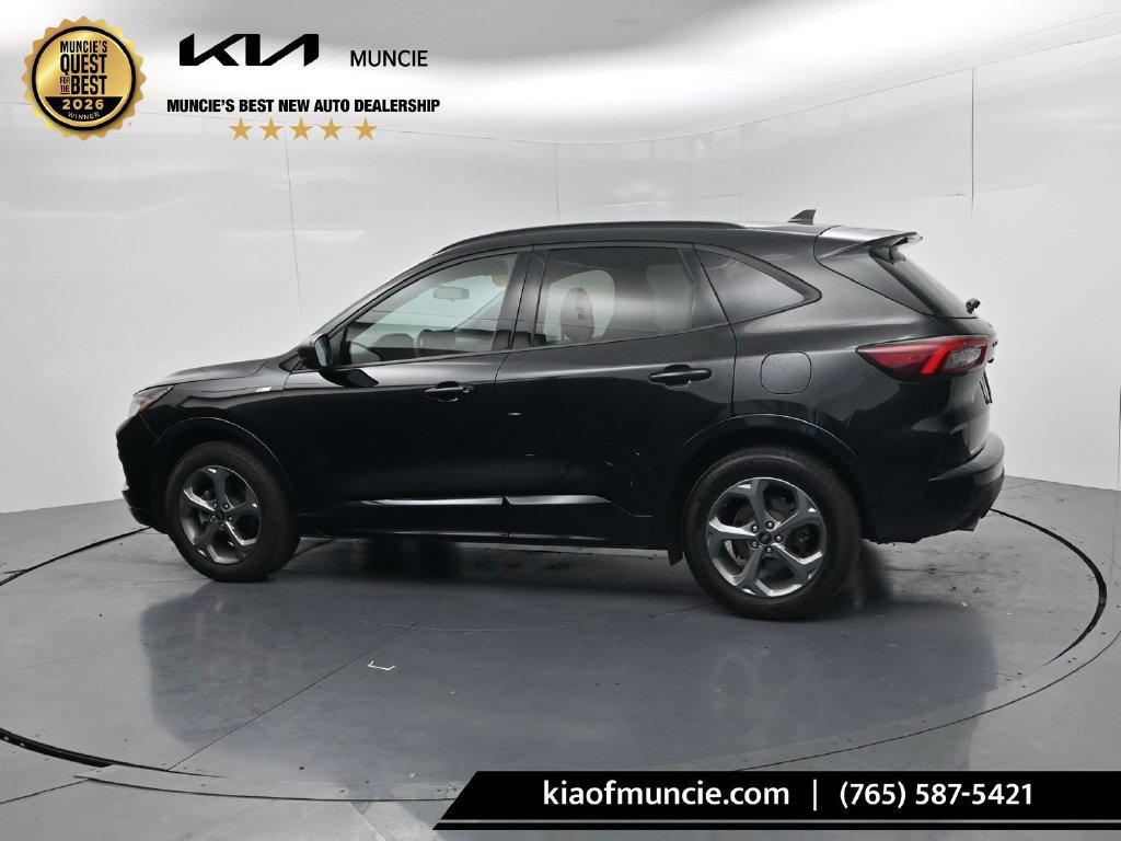 Used 2023 Ford Escape ST-Line w/ Tech Pack #1 AWD/4WD image 5