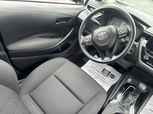 Used 2023 Toyota Corolla LE w/ LE Convenience Package image 14
