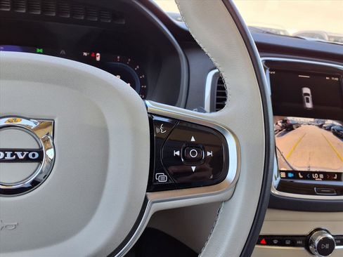Used 2024 Volvo XC90 B5 Core w/ Protection Package Premier image 28