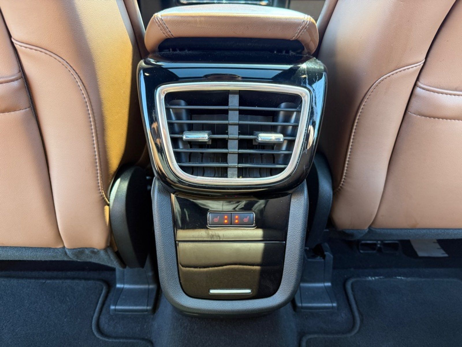 Used 2023 Lincoln Nautilus Reserve AWD/4WD image 32