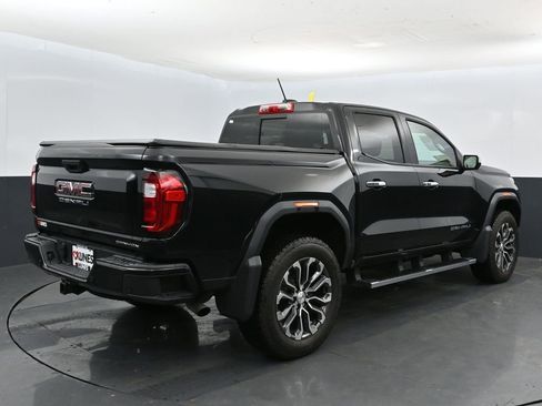 Used 2024 GMC Canyon Denali AWD/4WD image 3