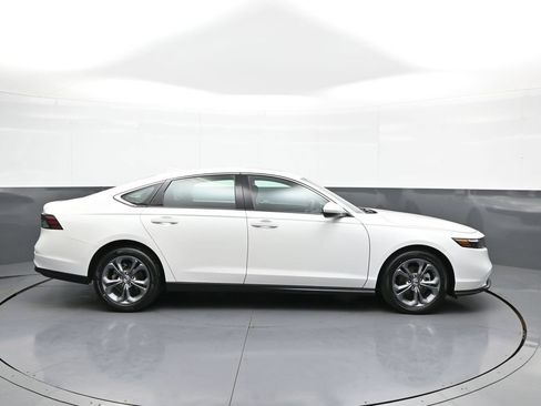 Certified 2024 Honda Accord EX image 5