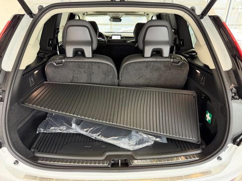 New 2026 Volvo XC90 T8 Ultra w/ Protection Package Premier image 37