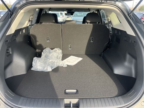 New 2025 Kia Sportage LX image 8