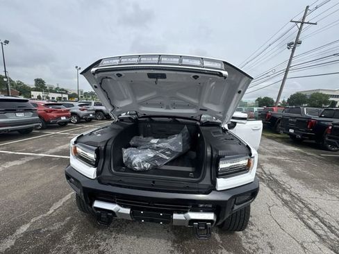New 2025 GMC Hummer EV 2X image 25