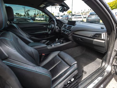 Used 2017 BMW M2 RWD image 28