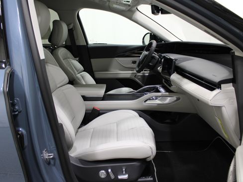 New 2026 Lincoln Nautilus Reserve image 35