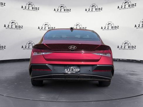 Used 2024 Hyundai Elantra Limited FWD image 5