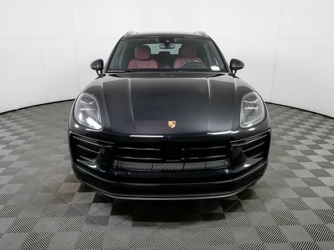 Certified 2023 Porsche Macan S AWD/4WD image 36