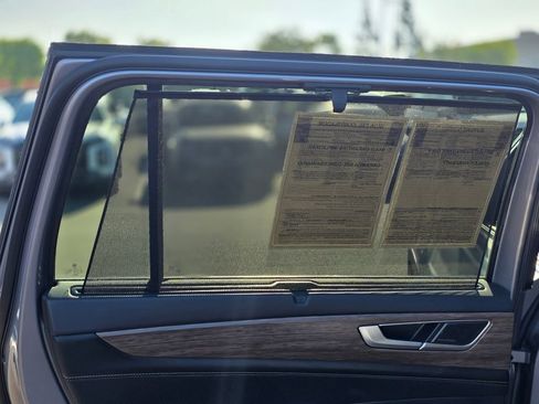 Used 2024 Volkswagen Atlas SEL Premium R-Line image 25