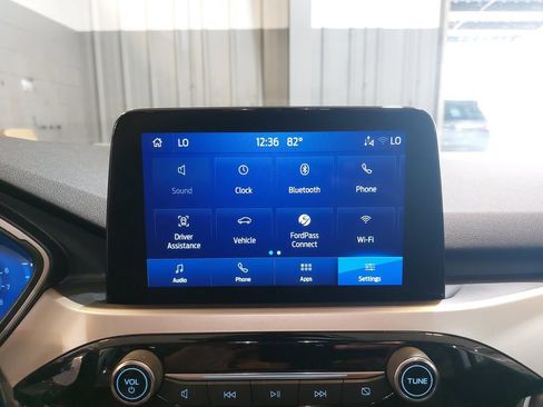Used 2022 Ford Escape SEL w/ Technology Package FWD image 22