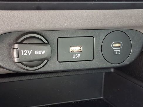 Used 2024 Hyundai Elantra SEL FWD image 23