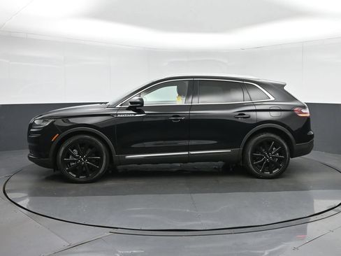 Used 2022 Lincoln Nautilus Reserve w/ Monochromatic Package AWD/4WD image 4