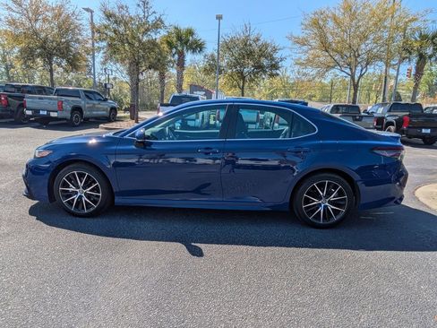 Used 2024 Toyota Camry SE image 8