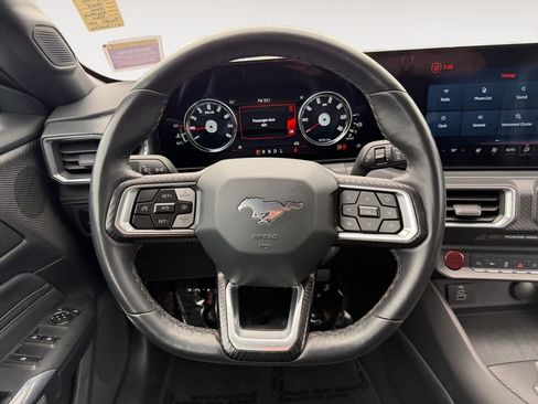 Used 2025 Ford Mustang Premium RWD image 13