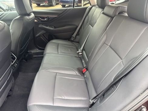 Used 2025 Subaru Outback Limited AWD/4WD image 26