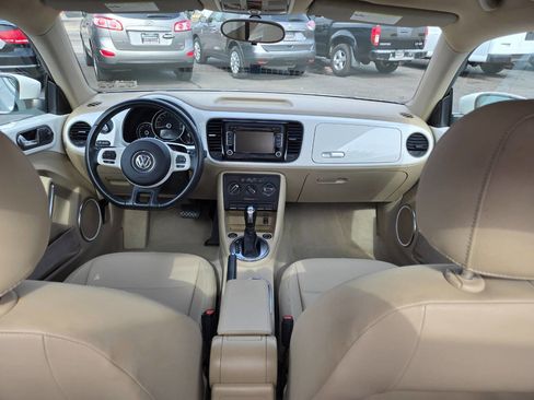 Used 2014 Volkswagen Beetle 2.5 FWD image 19