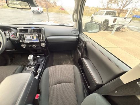 Used 2024 Toyota 4Runner TRD Off-Road image 19