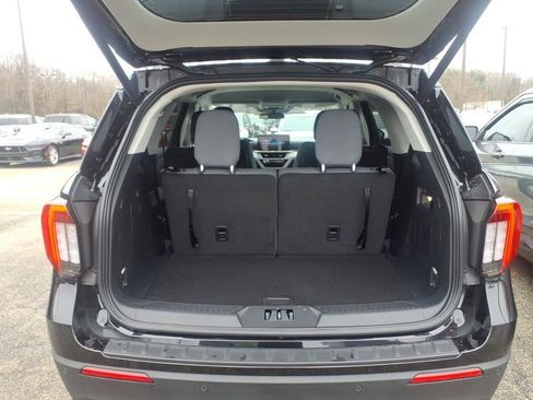 Used 2026 Ford Explorer Active image 9