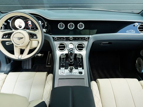 Certified 2023 Bentley Continental GT Mulliner AWD/4WD image 4