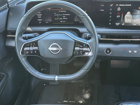 Used 2023 Nissan Ariya FWD image 13