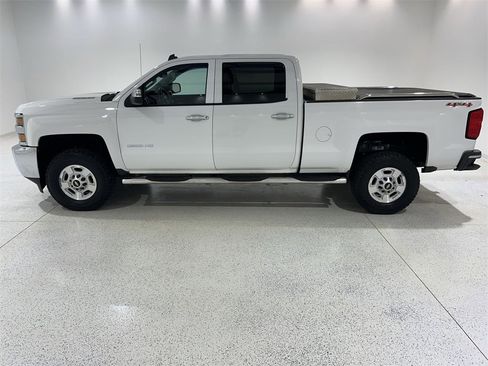 Used 2015 Chevrolet Silverado 2500 LT image 1