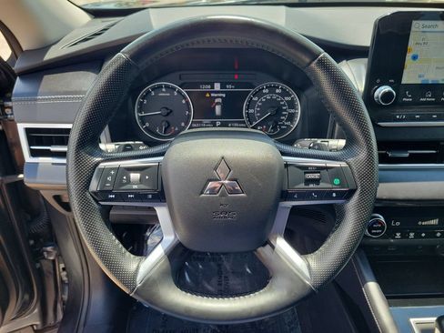 Used 2024 Mitsubishi Outlander SE AWD/4WD image 18