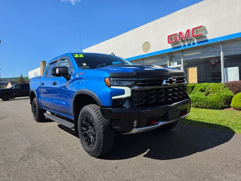 Used 2022 Chevrolet Silverado 1500 ZR2 w/ Technology Package AWD/4WD image 1