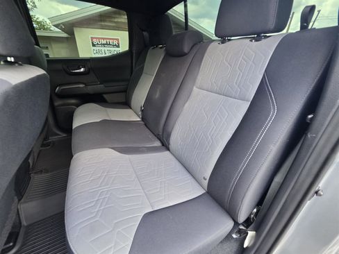 Used 2021 Toyota Tacoma TRD Sport AWD/4WD image 30