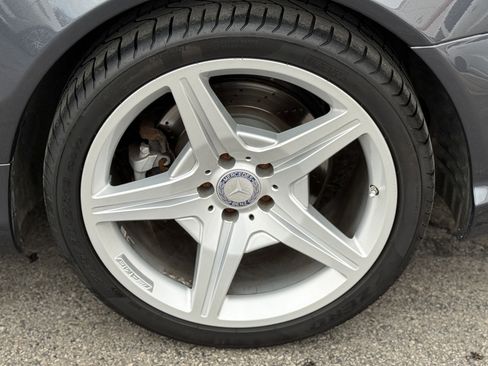 Used 2012 Mercedes-Benz SL 550 image 29