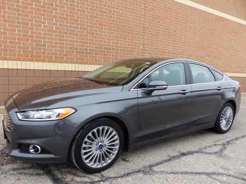 Used 2016 Ford Fusion Titanium image 5