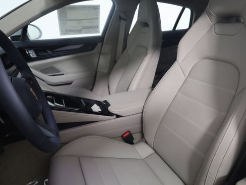 New 2026 Porsche Panamera 4 AWD/4WD image 5