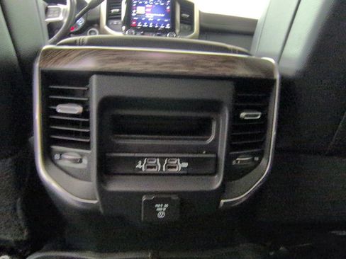 Used 2020 RAM 3500 Laramie AWD/4WD image 27