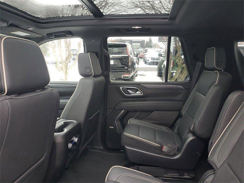 Certified 2023 GMC Yukon SLT image 9