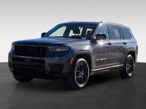 Used 2024 Jeep Grand Cherokee L Laredo image 6