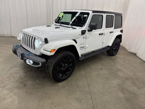 Used 2022 Jeep Wrangler Unlimited Sahara 4xe image 4