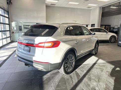 Used 2016 Lincoln MKX Reserve image 9