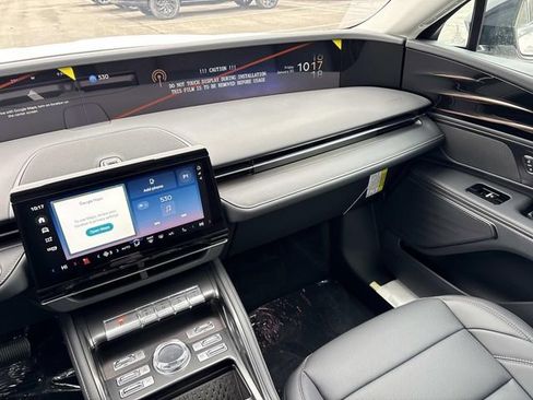 New 2026 Lincoln Nautilus Premier w/ Jet Appearance Package AWD/4WD image 15