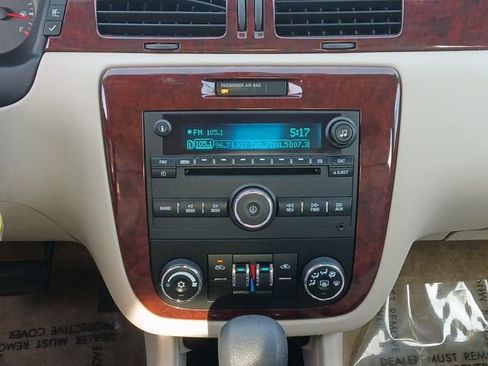 Used 2009 Chevrolet Impala LS image 12